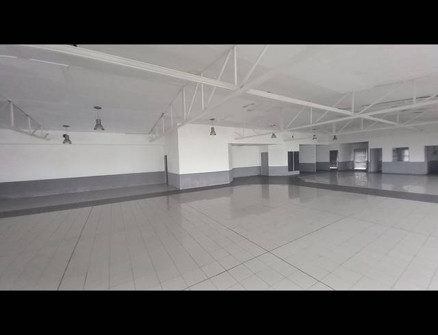 1,000M² BUILDING TO LET IN TRICHARDT
